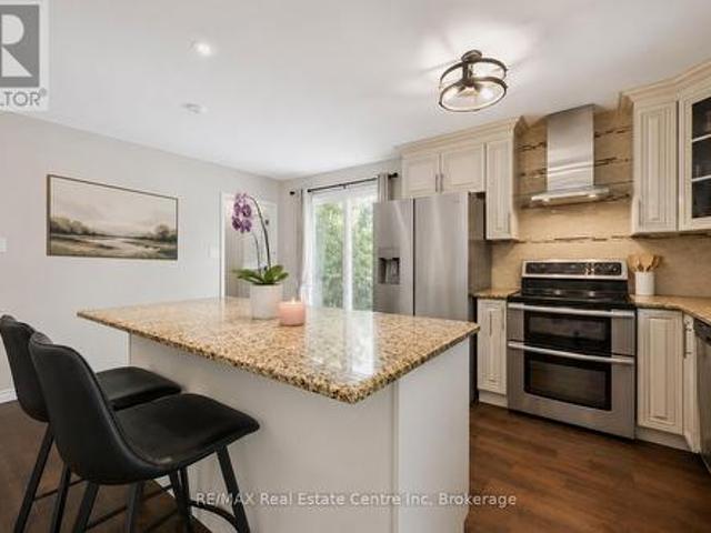 369 West Acres Drive, Guelph Willow West/Sugarbush/West Acres, ON, N1H 7B3 house for sale | Listing ID X13793 | Royal LePage