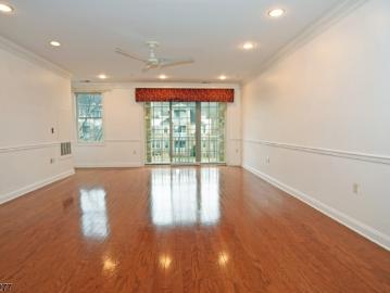 369 Victoria Drive # 369