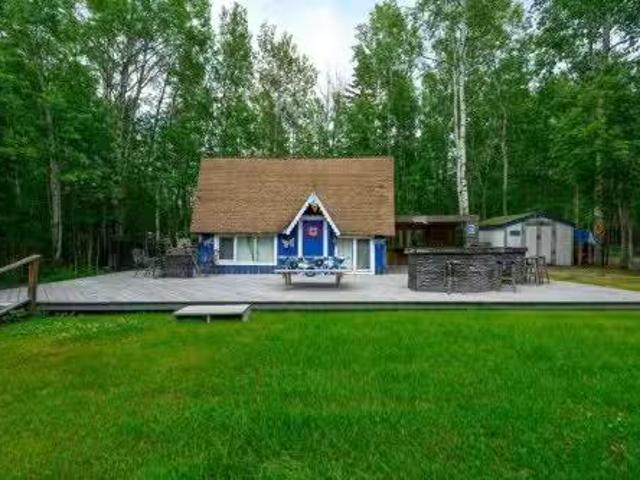 36, 70544 243 Range, Rural Greenview No. 16, M. D. Of, AB, T0H.