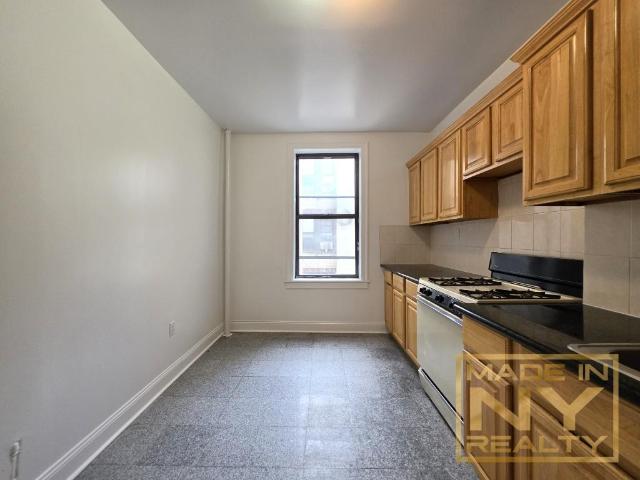 36 20 th Street, Queens, NY