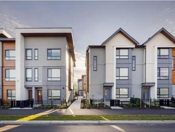 Townhouse for sale in Clayburn - Balcony