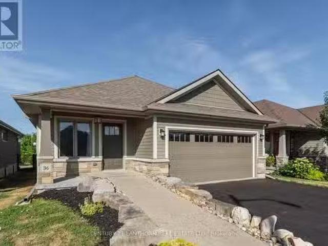 36 Tessa Boulevard, Belleville Belleville Ward, ON, K8N 4Z5.