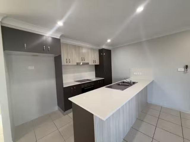36 Tulipwood Crescent, OXLEY VALE House for rent Listed by Wh.