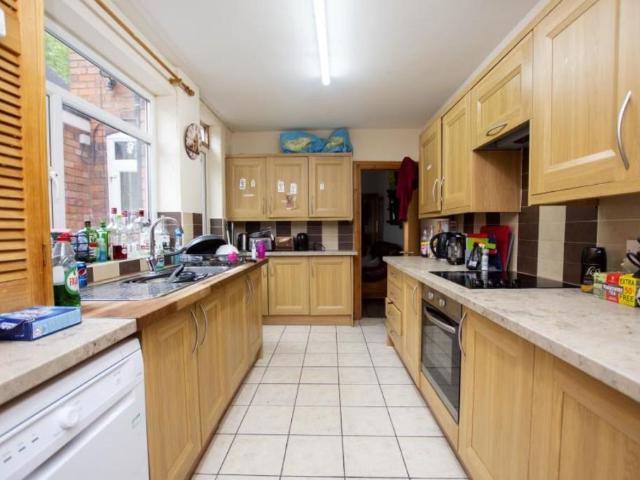 36 Umberslade Road, Stirchley, B29 7RZ, United Kingdom | 9 bed house for rent #111368694 | Rentberry