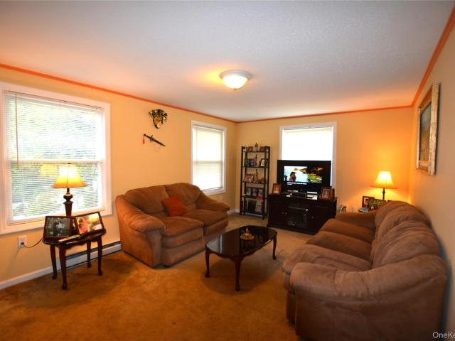 36 Village Circle E