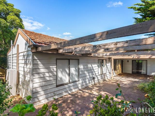 36 warrabel road, ferntree gully, vic, 3156