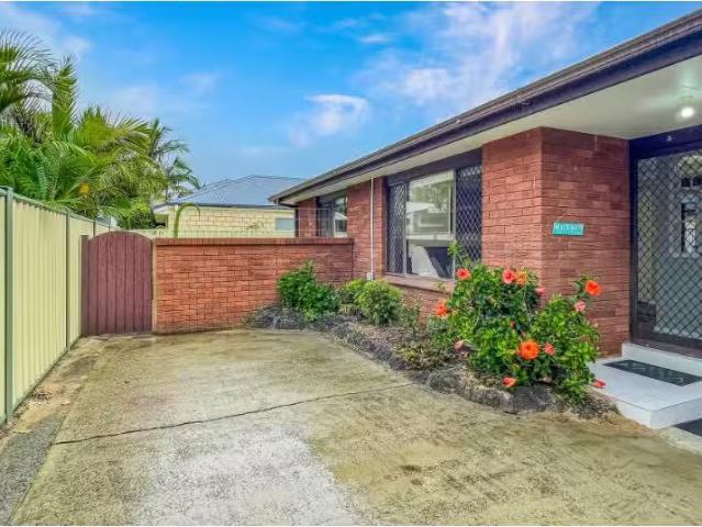 3/6 Whiting Road, Ettalong Beach Apartment for rent Listed by.