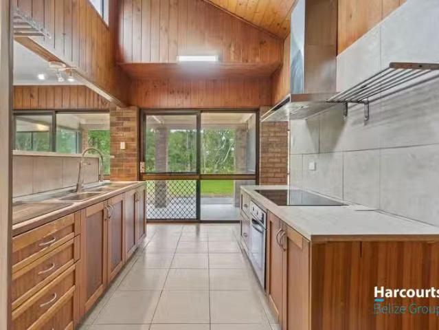36 Ageston Road, ALBERTON, QLD 4207 House for Rent