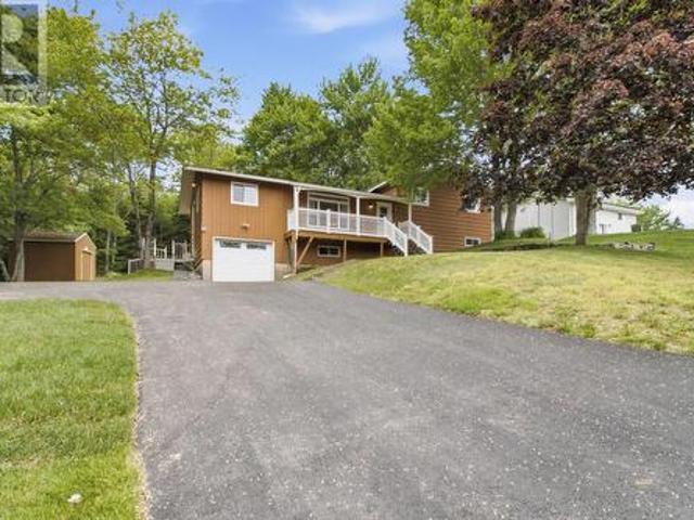 36 Anthony Avenue, Wellington, NS, B2T 1A3 house for sale | Listing ID 202615 | Royal LePage