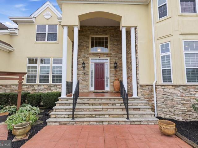 36 Belmont Circle