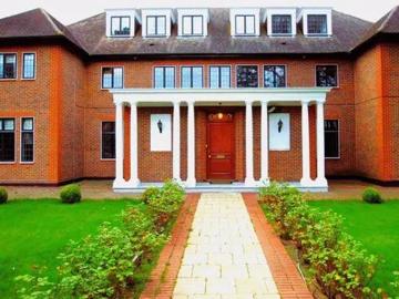 36 Brampton Grove, London, NW4 4AQ, United Kingdom | 9 bed house for rent #111972007 | Rentberry
