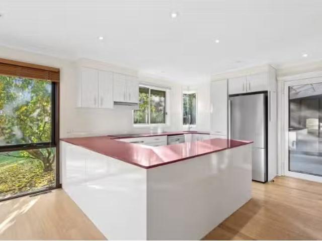 36 Dartnell Street, Gowrie House for rent Listed by Rachel Ho.