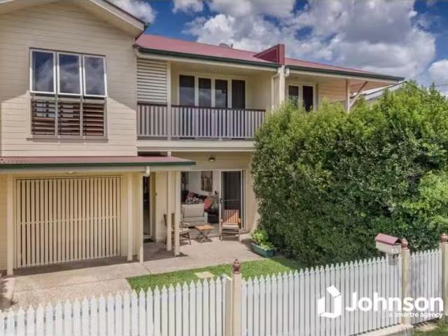 3/6 Elliott Street, Hawthorne House for rent Listed by Johnso.