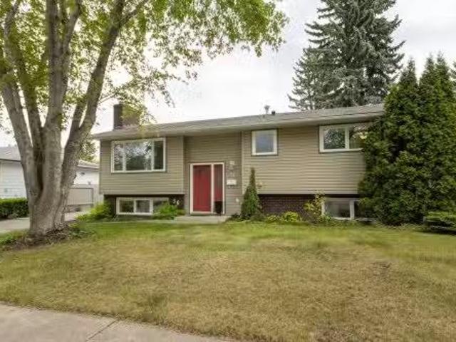 36 Fenwick Crescent, St. Albert, AB, T8N 1S4 house for sale.