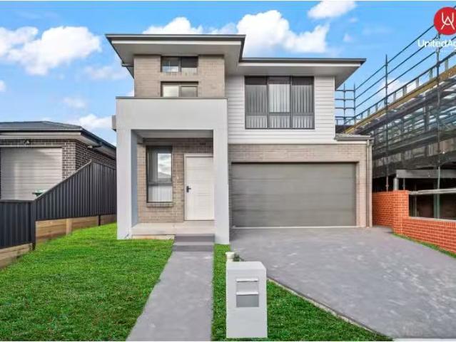 36 Fog Street, AUSTRAL House for rent Listed by Carmel Nesci.