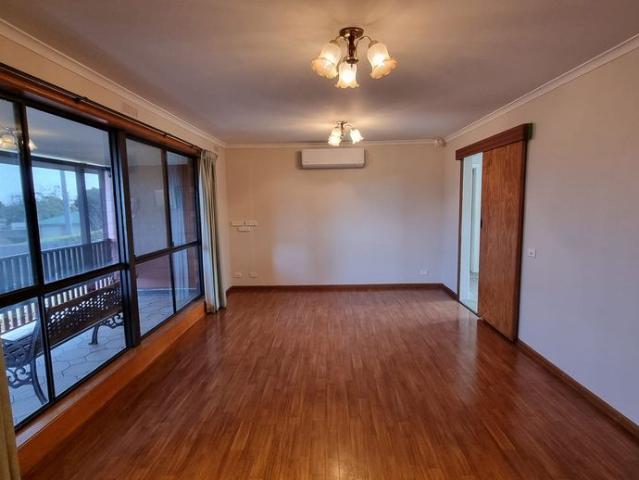 36 Flinders Court, Portland