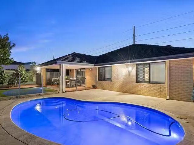 36 Gallinago Corner, Harrisdale, WA 6112