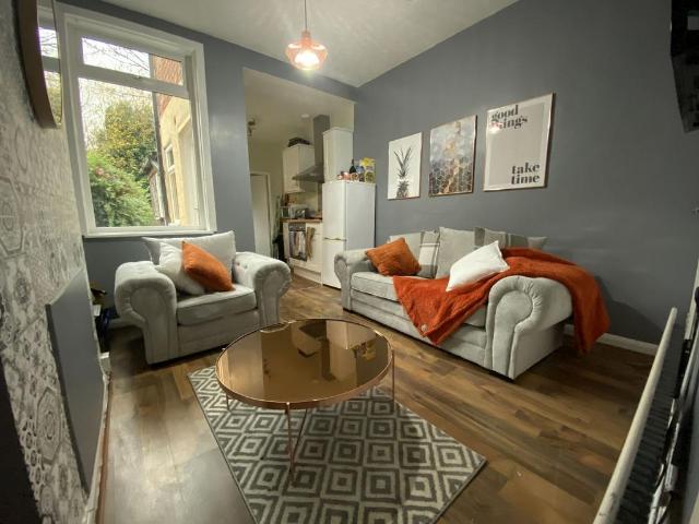 36 Gleave Road, Metchley, B29 6JR, United Kingdom | Room for rent #139403389 | Rentberry