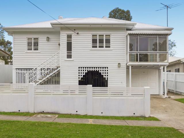 36 Harman Street, MANLY, QLD 4179