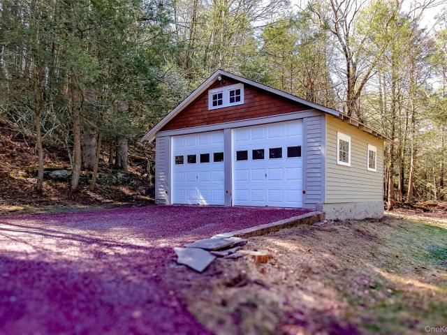 36 Highland Lake Road
