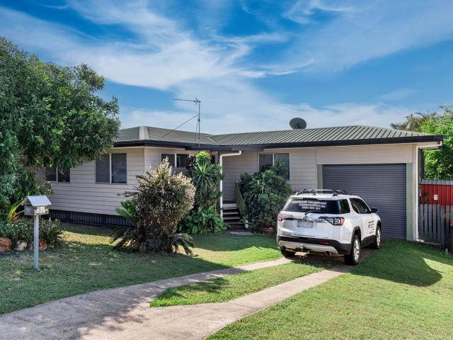 36 Hillcrest Avenue Scarness, QLD 4655