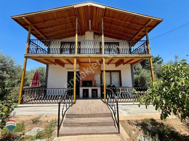 36 Kemalpaşa Örnekköyde 1 Dönüm Arazi İçinde 170 M² Müstakil Ev