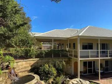 36 Kimbarlee Way, Lesmurdie, WA 6076