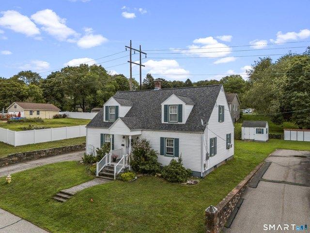 36 Maple St, Griswold, CT 06351