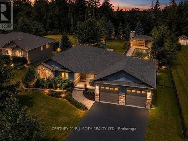 36 Merrington Avenue, Oro Medonte, ON, L3V 0R5 house for sale | Listing ID S13590 | Royal LePage