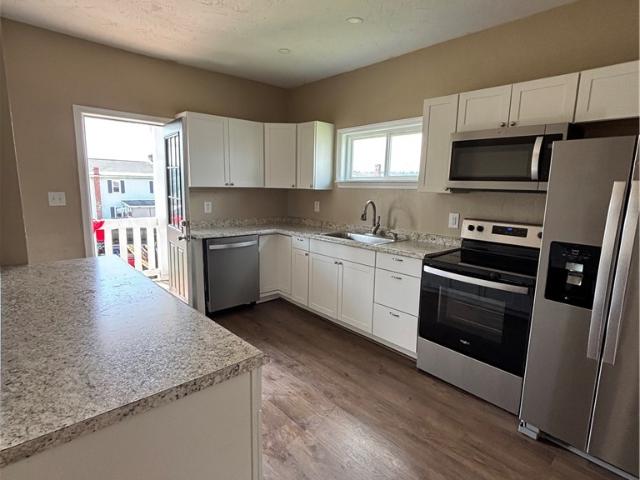 36 N Spring Ave