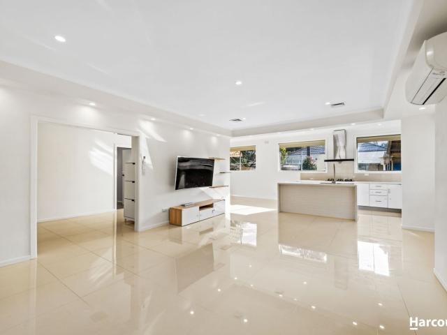 36 Parkstone Avenue, PASCOE VALE SOUTH, VIC 3044