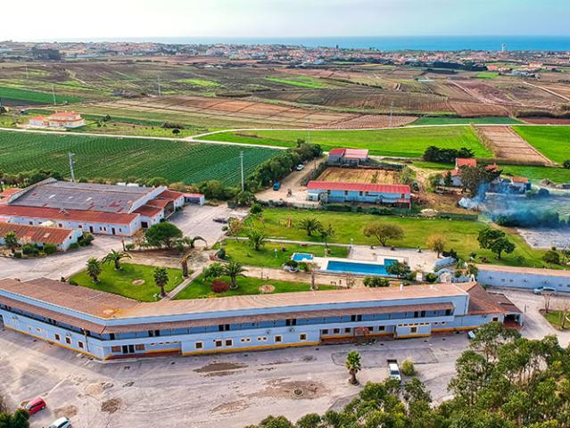 36 Quartos Casa Costa prateada À venda