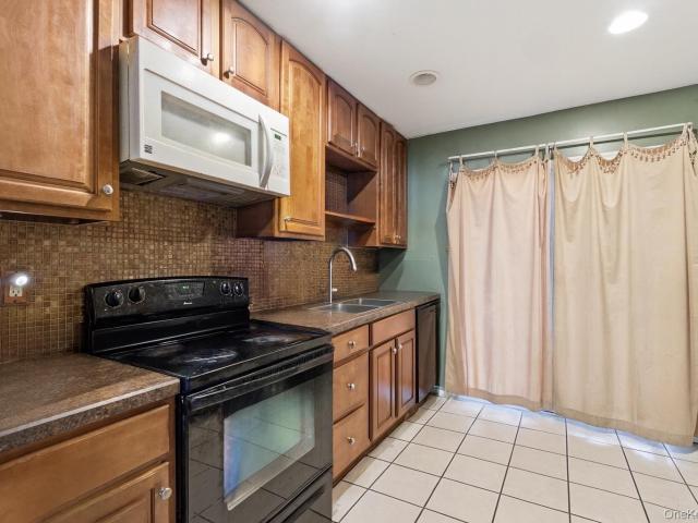 36 Ralph Ave, Brentwood, NY 11717 | MLS #1024