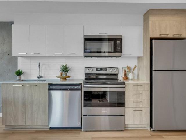 36 Robinson Ave, Ottawa, ON