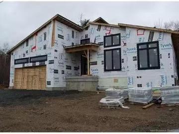 36 Salisbury Cres, Fredericton, NB, E3B 6A2 house for sale.