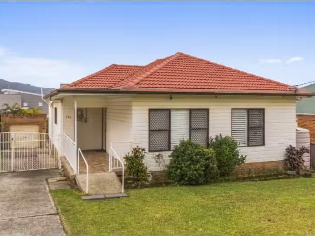 36 Somerville Street, Bulli House for rent Listed by Carmen S.