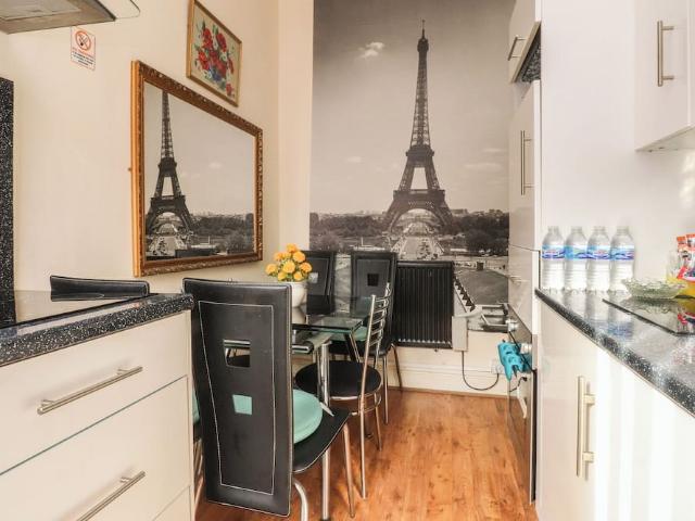 36 Springfield Road | Studio townhouse for rent #166224943 | Rentberry