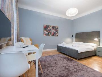 36sqm luxury apartment near the center