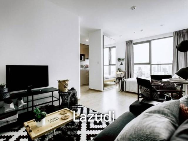 36th Floor 28.5 sqm Studio Condo at Ideo Q Chula Samyan Bang Rak