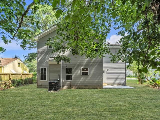 3705 Davis AVE