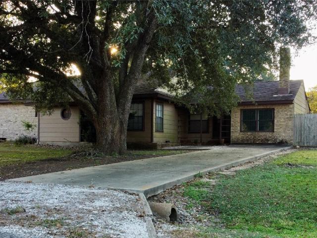 3706 College St, Damon, TX 77430 | MLS #21232