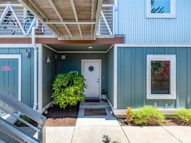 3706 Portage Lane # 102