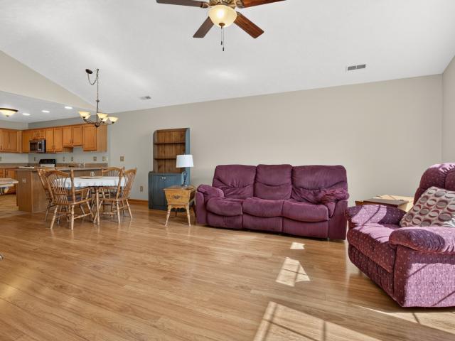 3707 Wine Way