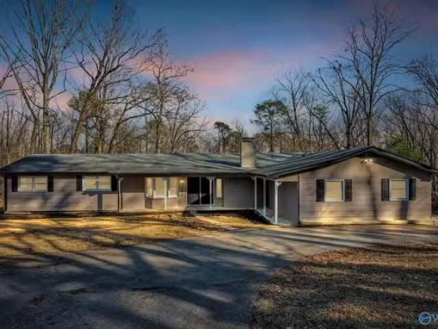 3708 MONTCLAIR RD SW, DECATUR, AL 35603