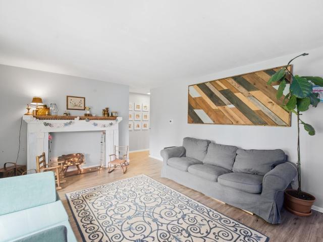 3708 Amherst Drive