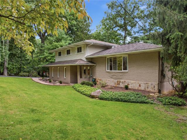 3708 Hawthorne Drive