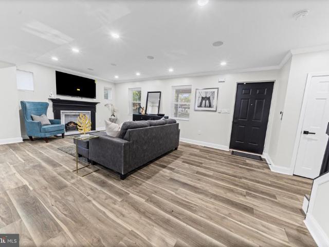 3708 The Alameda