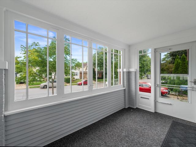 3709 Haven Ave