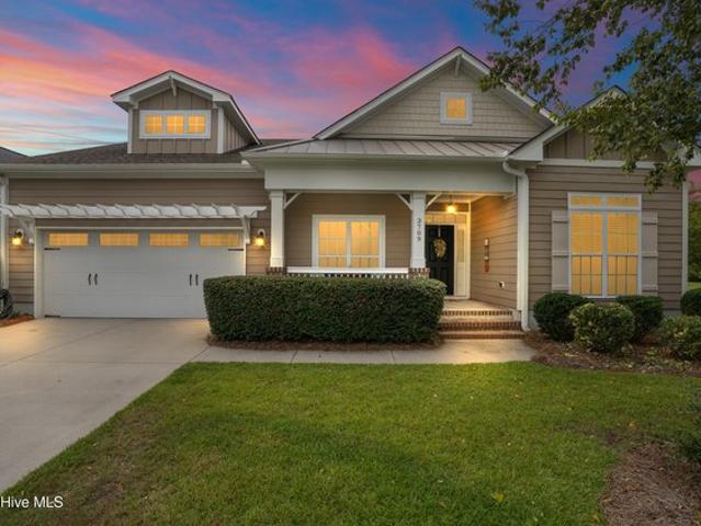 3709 Turkey Oak Ct, Southport, NC 28461