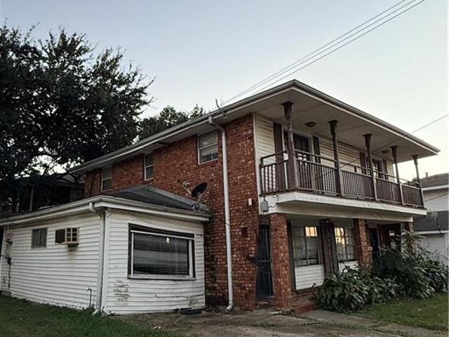 3700 DIANE Place